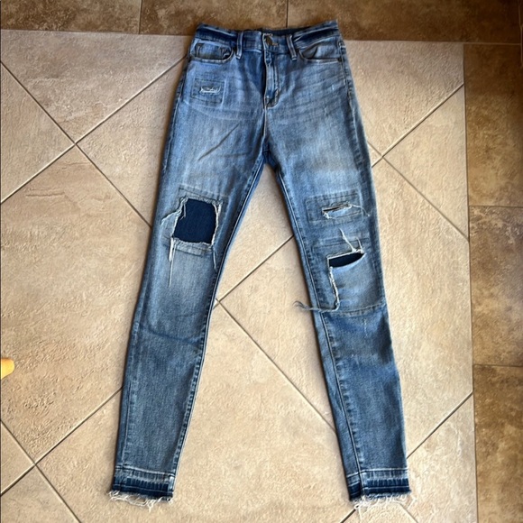 BDG Jeans - Picture 2 of 4
